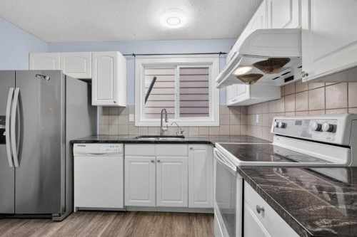 37 Erin Croft Crescent Se, Calgary, AB 