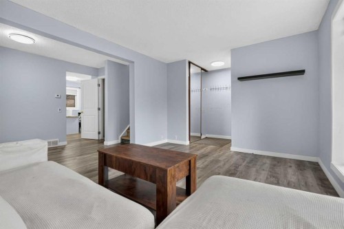 37 Erin Croft Crescent Se, Calgary, AB 