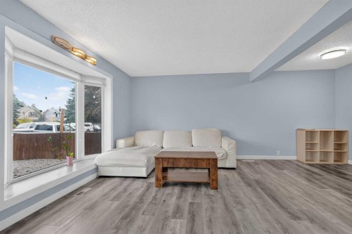 37 Erin Croft Crescent Se, Calgary, AB 