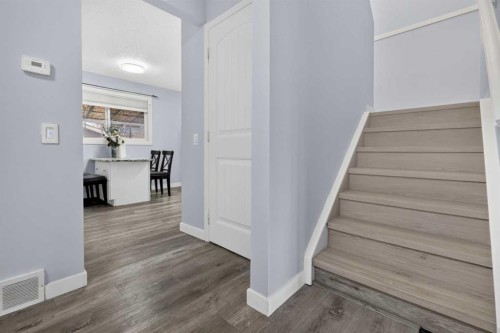 37 Erin Croft Crescent Se, Calgary, AB 