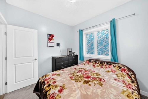 11 Bondar Gate, Carstairs, AB 