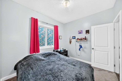 11 Bondar Gate, Carstairs, AB 