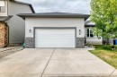 11 Bondar Gate, Carstairs, AB 