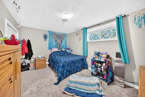 11 Bondar Gate, Carstairs, AB 