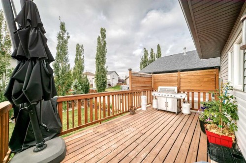11 Bondar Gate, Carstairs, AB 