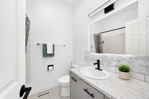 5608 Pensacola Crescent Se, Calgary, AB 