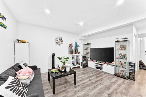 5608 Pensacola Crescent Se, Calgary, AB 
