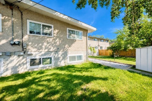 5608 Pensacola Crescent Se, Calgary, AB 