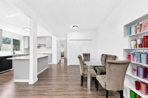 5608 Pensacola Crescent Se, Calgary, AB 