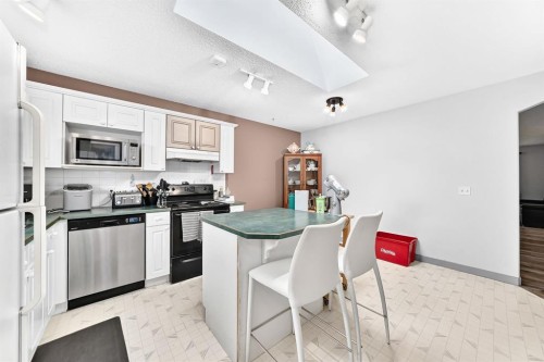 74 Cimarron Drive, Okotoks, AB 