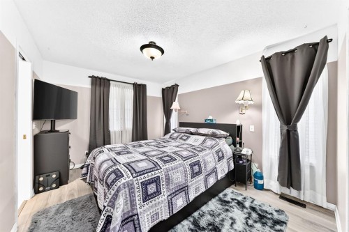 74 Cimarron Drive, Okotoks, AB 
