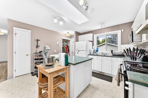 74 Cimarron Drive, Okotoks, AB 