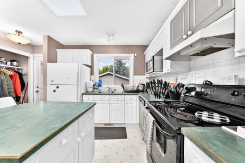 74 Cimarron Drive, Okotoks, AB 