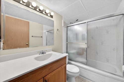 4831 48 Street Nw, Calgary, AB 