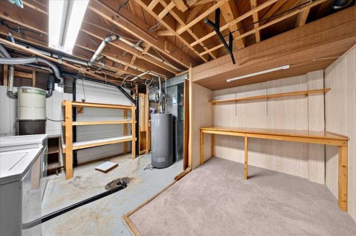 4831 48 Street Nw, Calgary, AB 