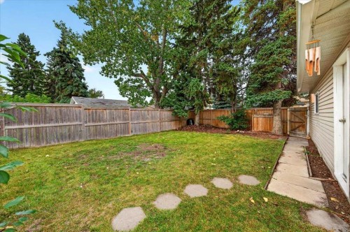 4831 48 Street Nw, Calgary, AB 
