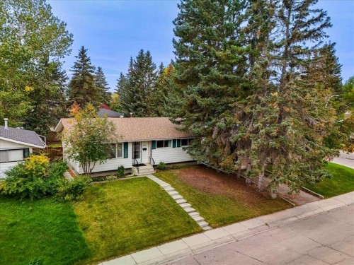 4831 48 Street Nw, Calgary, AB 