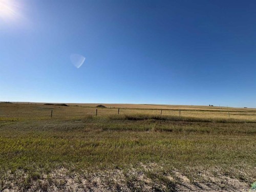 243 Railway (#1) Avenue, Arrowwood, AB 