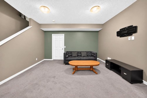 1046 New Brighton Park Se, Calgary, AB 
