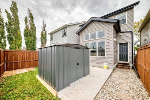 1046 New Brighton Park Se, Calgary, AB 