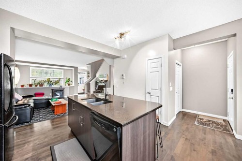 1046 New Brighton Park Se, Calgary, AB 