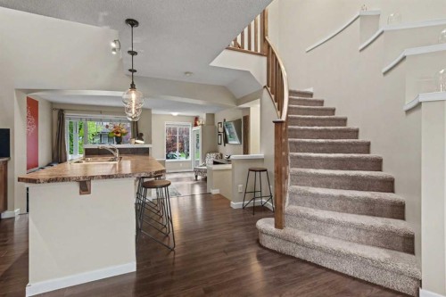 300 New Brighton Landing Se, Calgary, AB 