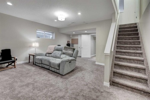 300 New Brighton Landing Se, Calgary, AB 