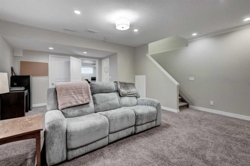 300 New Brighton Landing Se, Calgary, AB 