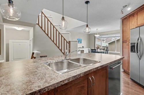 300 New Brighton Landing Se, Calgary, AB 