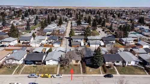 99 Dovercliffe Way Se, Calgary, AB 