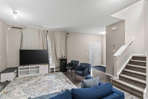 10 Nolanfield Heights Nw, Calgary, AB - Indoor