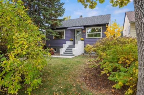 239 24 Avenue Ne, Calgary, AB 