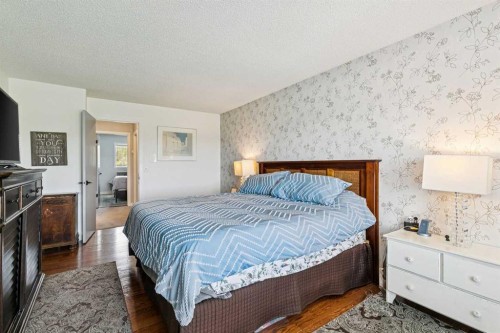 117 Hawkbury Close Nw, Calgary, AB 