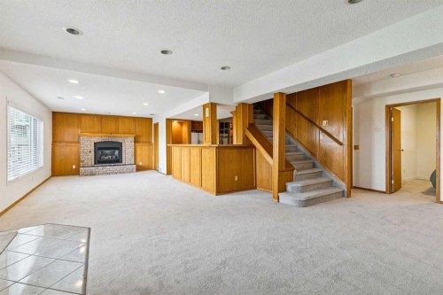 117 Hawkbury Close Nw, Calgary, AB 