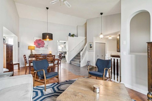 117 Hawkbury Close Nw, Calgary, AB 