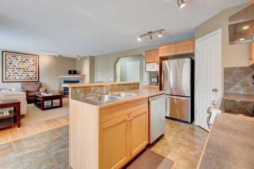 10 Cranfield Park Se, Calgary, AB 