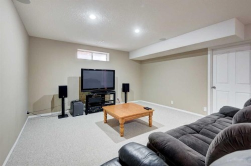 10 Cranfield Park Se, Calgary, AB 