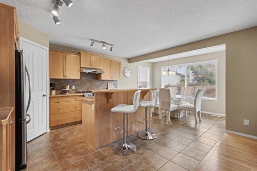 10 Cranfield Park Se, Calgary, AB 