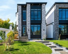 2221 Halifax Crescent NW Calgary, AB T2M 4E1