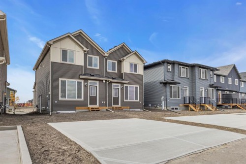 178 Lanark Gate Se, Airdrie, AB 