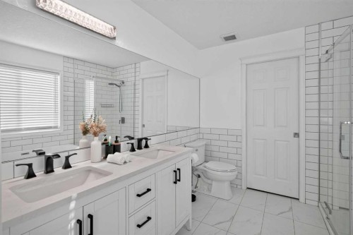 614 Kincora Bay Nw, Calgary, AB 
