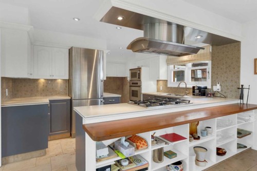 4615 14A Street Sw, Calgary, AB 