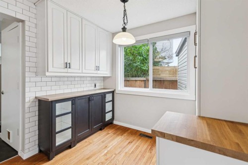 48 Woodglen Court Sw, Calgary, AB 