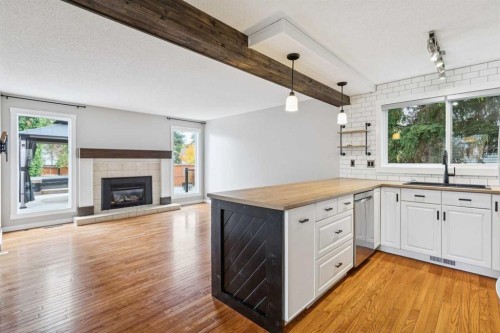 48 Woodglen Court Sw, Calgary, AB 