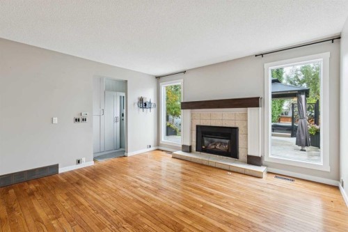48 Woodglen Court Sw, Calgary, AB 