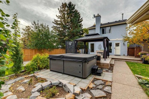48 Woodglen Court Sw, Calgary, AB 