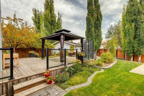 48 Woodglen Court Sw, Calgary, AB 