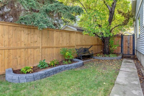 48 Woodglen Court Sw, Calgary, AB 