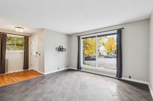 48 Woodglen Court Sw, Calgary, AB 