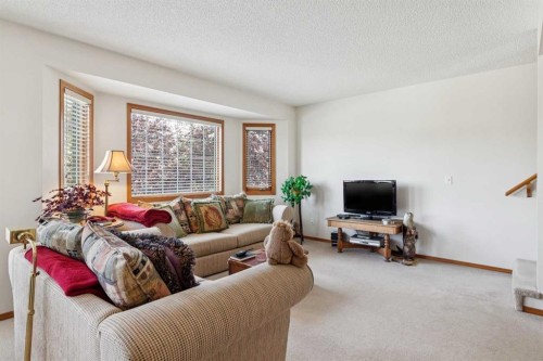 5 Prominence View Sw, Calgary, AB 